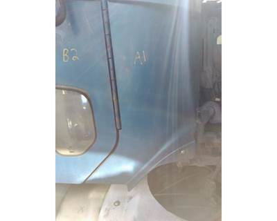 Freightliner Century Class 120 Right Cowl for a Freightliner CENTURY 120