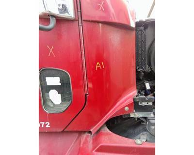 Freightliner Century Class 120 Right Cowl for a Freightliner CENTURY 120