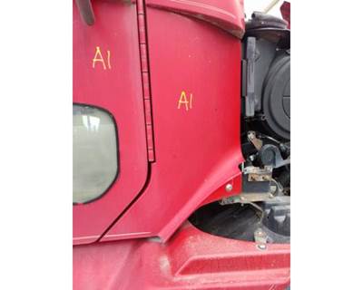 Freightliner Century Class 120 Right Cowl for a Freightliner CENTURY 120