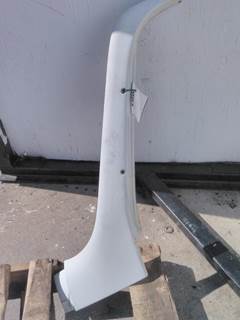 Freightliner Columbia 120 Left Cowl