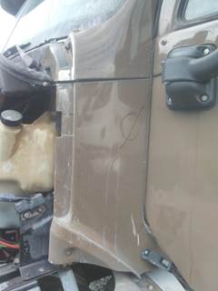 Freightliner Columbia 120 Left Cowl