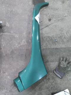 Freightliner Columbia 120 Left Cowl