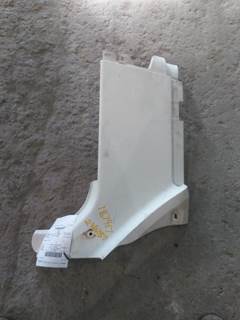 Freightliner Columbia 120 Right Cowl