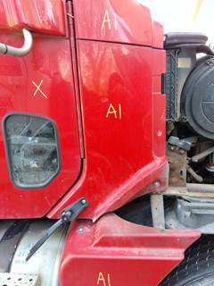 Freightliner Columbia 120 Right Cowl