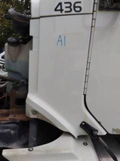 Freightliner Columbia 120 Left Cowl