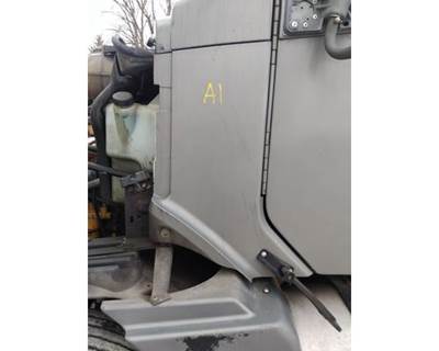 Freightliner Columbia 120 Left Cowl