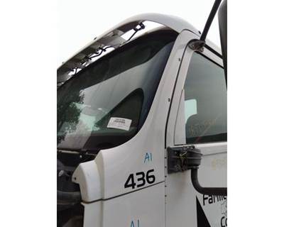 Freightliner Columbia 120 Left Cowl