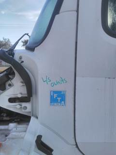 Freightliner M2 106 Left Cowl