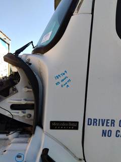 Freightliner M2 106 Left Cowl