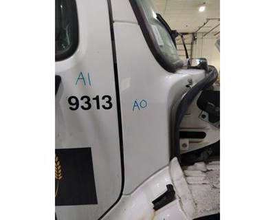 Freightliner M2 106 Right Cowl