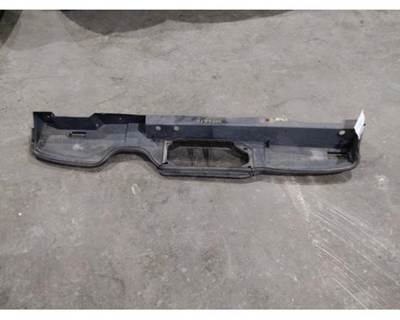 International 9200i Cowl