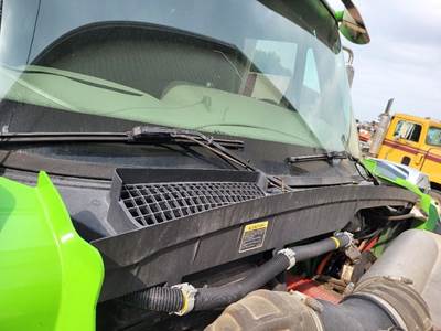 International LoneStar Cowl