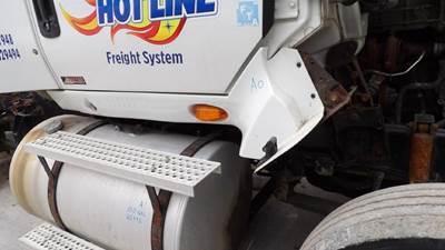 International ProStar Right Cowl for a International PROSTAR 122