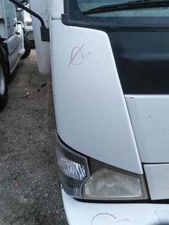 Isuzu NQR Right Cowl