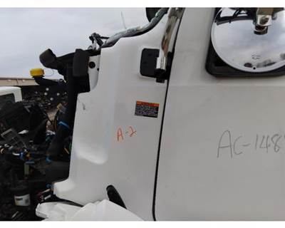 Kenworth T380 Left Cowl