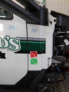 Kenworth T680 Right Cowl