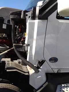 Kenworth T680 Left Cowl