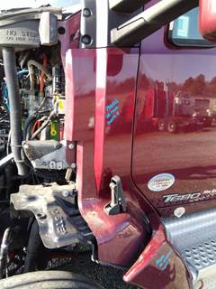 Kenworth T680 Left Cowl
