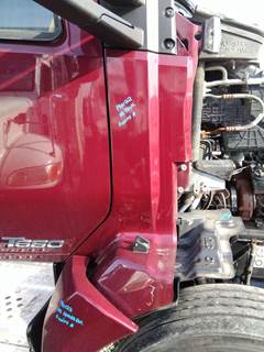 Kenworth T680 Right Cowl