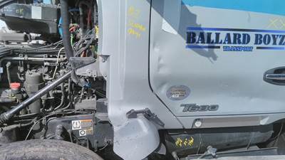 Kenworth T680 Left Cowl