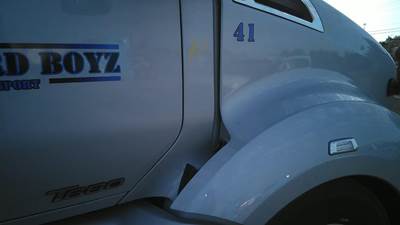 Kenworth T680 Right Cowl