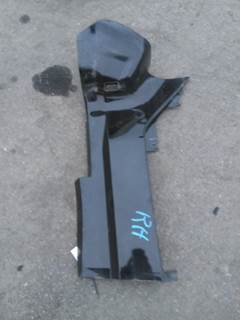 Kenworth T680 Right Cowl