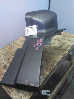 Kenworth T680 Right Cowl