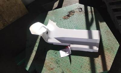 Kenworth T680 Right Cowl