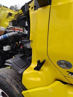 Kenworth T680 Left Cowl