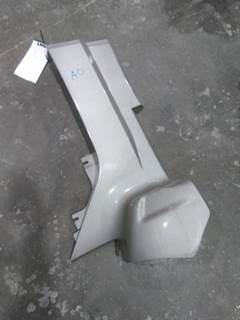 Kenworth T680 Right Cowl