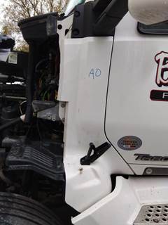 Kenworth T680 Left Cowl