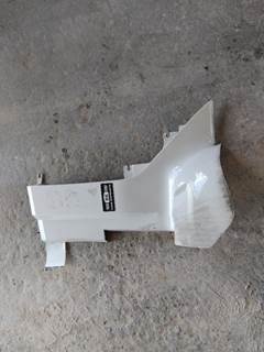 Kenworth T680 Left Cowl