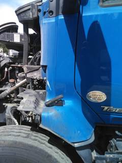 Kenworth T680 Left Cowl