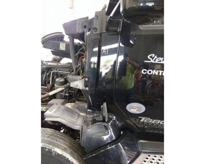 Kenworth T680 Left Cowl