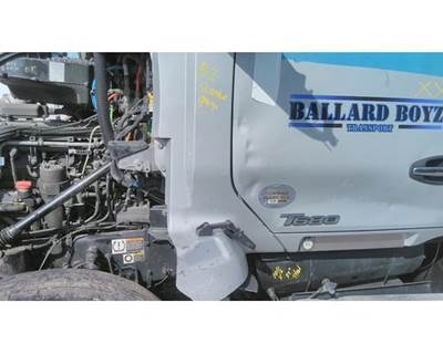 Kenworth T680 Left Cowl