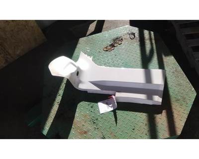 Kenworth T680 Right Cowl