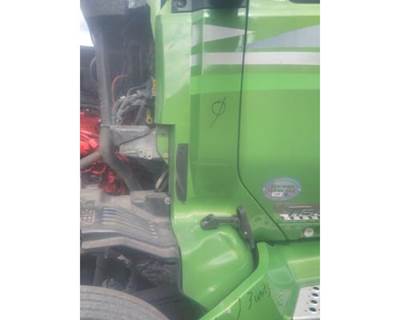 Kenworth T680 Left Cowl
