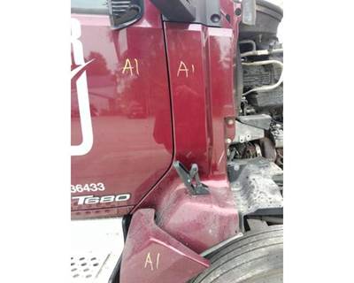 Kenworth T680 Cowl