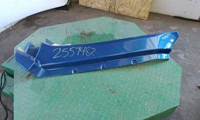 Kenworth T700 Right Cowl