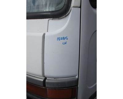 Mitsubishi Fuso FM617 Left Cowl