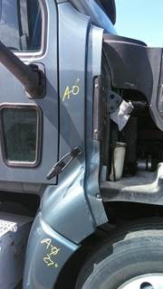 Peterbilt 387 Right Cowl