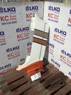 Peterbilt 579 Right Cowl