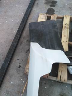 Peterbilt 579 Right Cowl