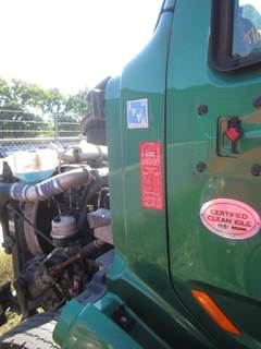 Peterbilt 579 Left Cowl