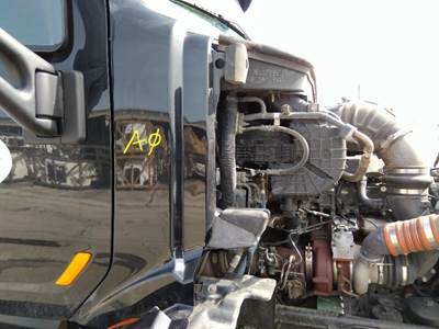 Peterbilt 579 Right Cowl