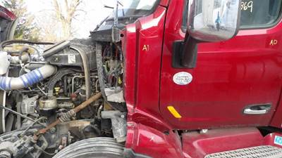 Peterbilt 579 Left Cowl