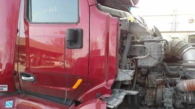 Peterbilt 579 Right Cowl