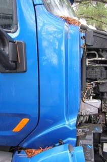 Peterbilt 579 Right Cowl