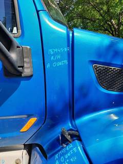 Peterbilt 579 Right Cowl