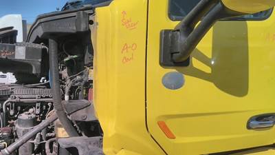 Peterbilt 579 Left Cowl